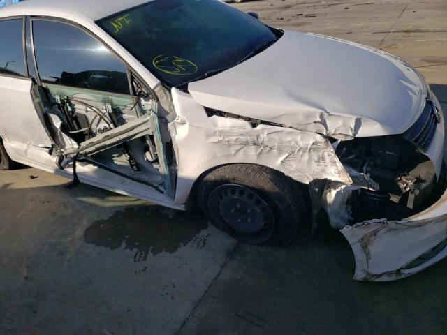 3VW2K7AJ4CM366089 - 2012 VOLKSWAGEN JETTA BASE WHITE photo 9