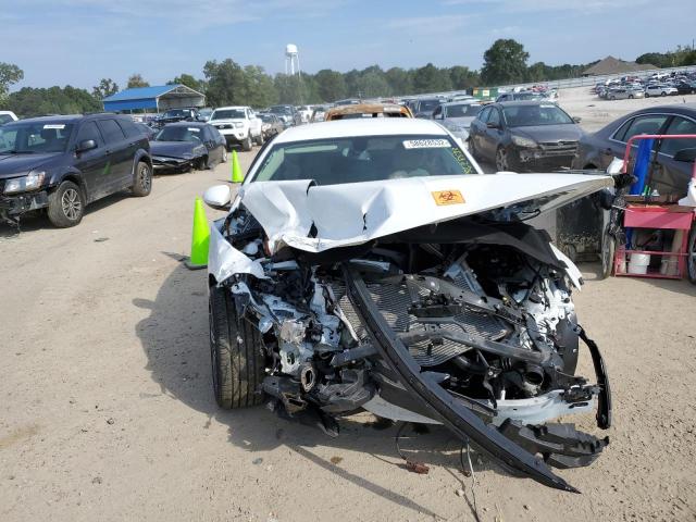 W04GL6SXXK1040550 - 2019 BUICK REGAL PREF WHITE photo 9