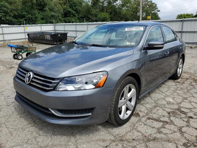 1VWBP7A38DC019659 - 2013 VOLKSWAGEN PASSAT SE GRAY photo 2