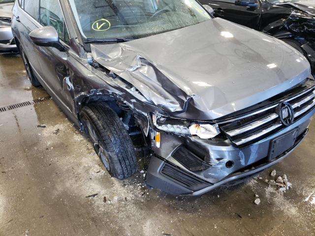 3VV2B7AX2LM106282 - 2020 VOLKSWAGEN TIGUAN SE GRAY photo 9