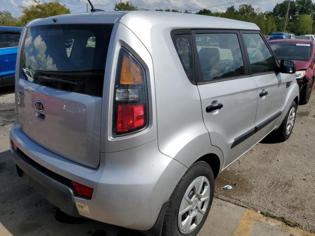 KNDJT2A11B7317973 - 2011 KIA SOUL SILVER photo 4