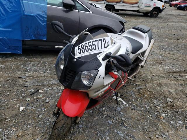 JH2SC45372M200497 - 2002 HONDA RVT1000 R  photo 2