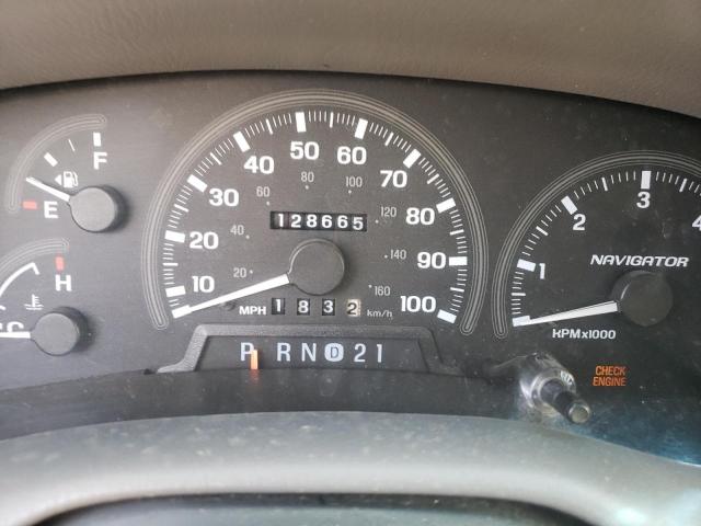 5LMFU28L7WLJ07734 - 1998 LINCOLN NAVIGATOR თეთრი ფოტო 8