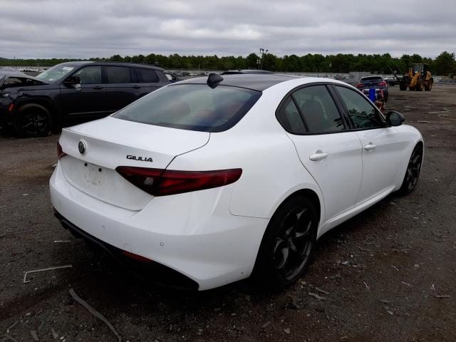 ZARFAMAN6K7606413 - 2019 ALFA ROMEO GIULIA WHITE photo 4