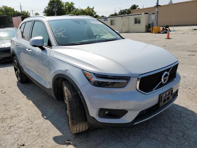 YV4162UK5L2307745 - 2020 VOLVO XC40 T5 MO WHITE photo 1