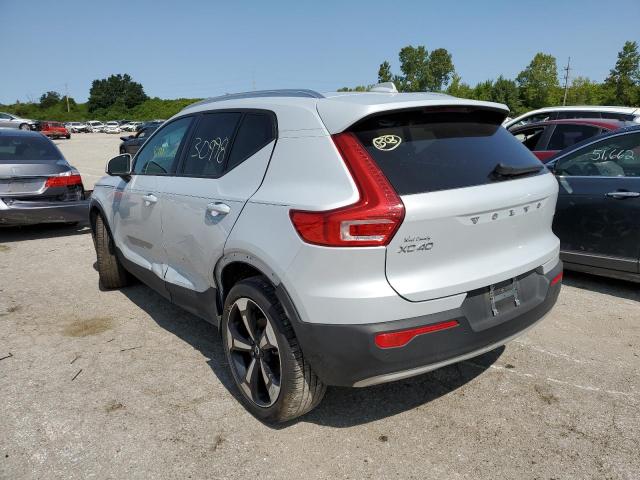 YV4162UK5L2307745 - 2020 VOLVO XC40 T5 MO WHITE photo 3