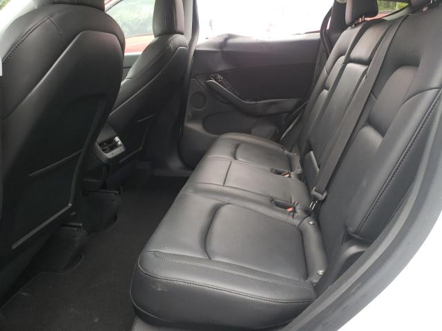 5YJYGDEE5MF111659 - 2021 TESLA MODEL Y أبيض صورة 4