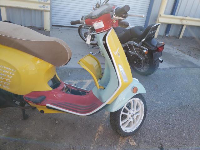 ZAPCA06B2M5102796 - 2021 VESPA SCOOTER YELLOW photo 5