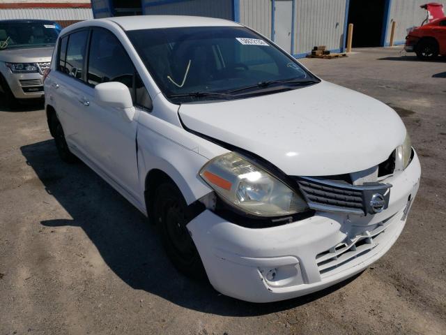 3N1BC13E28L368601 - 2008 NISSAN VERSA S WHITE photo 1