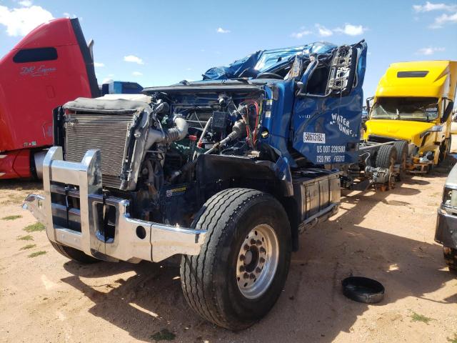 4V5K99EJ9KN905198 - 2019 VOLVO VHD BLUE photo 2