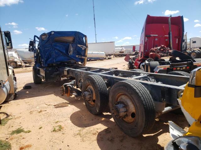 4V5K99EJ9KN905198 - 2019 VOLVO VHD BLUE photo 3