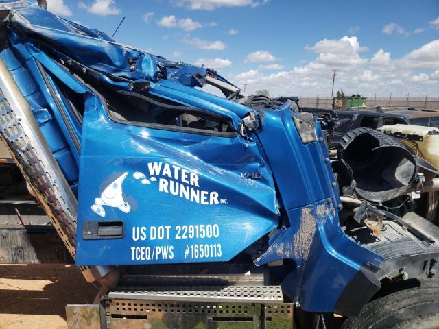 4V5K99EJ9KN905198 - 2019 VOLVO VHD BLUE photo 9