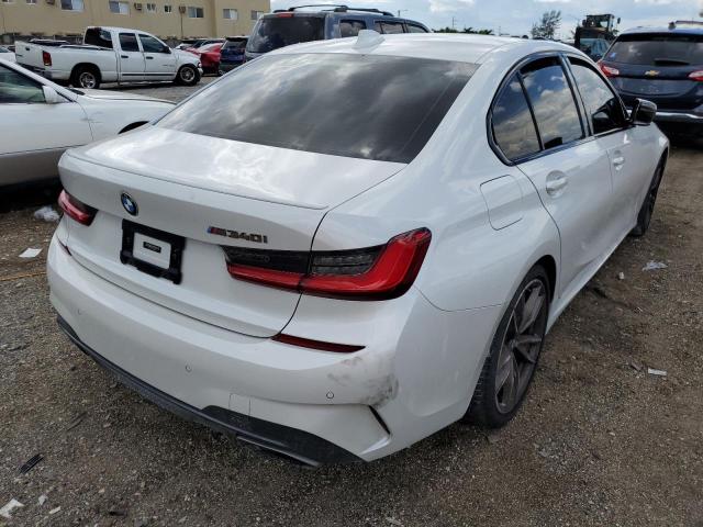 3MW5U7J01L8B40762 - 2020 BMW M340I WHITE photo 4