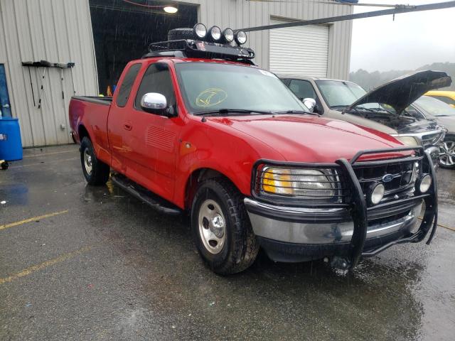 1FTZX1762WKA87271 - 1998 FORD F150 RED photo 1