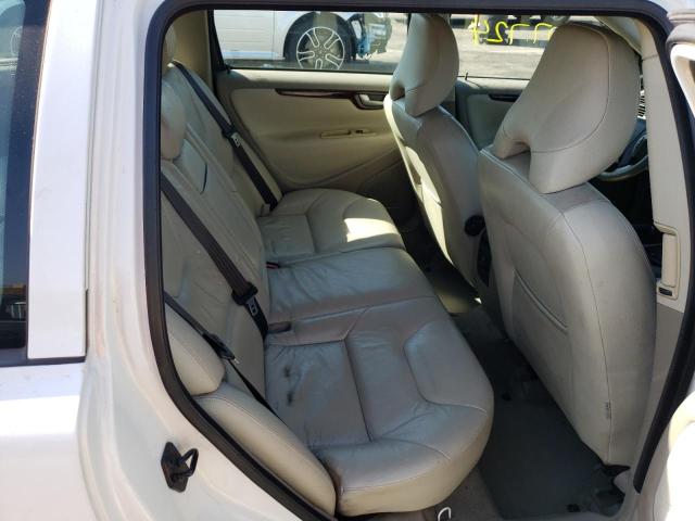 YV1SW592552484584 - 2005 VOLVO V70 FWD WHITE photo 6