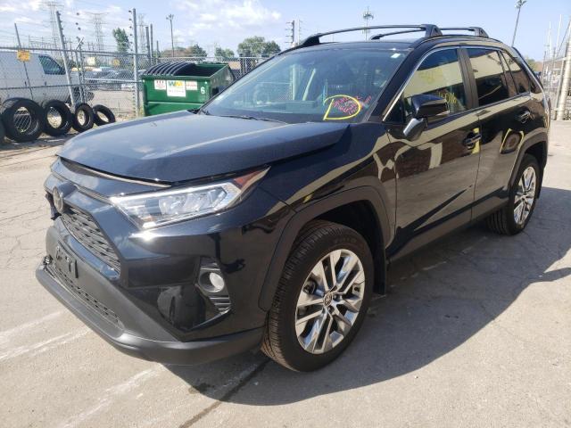 2T3A1RFV8MC229960 - 2021 TOYOTA RAV4 XLE P BLACK photo 2