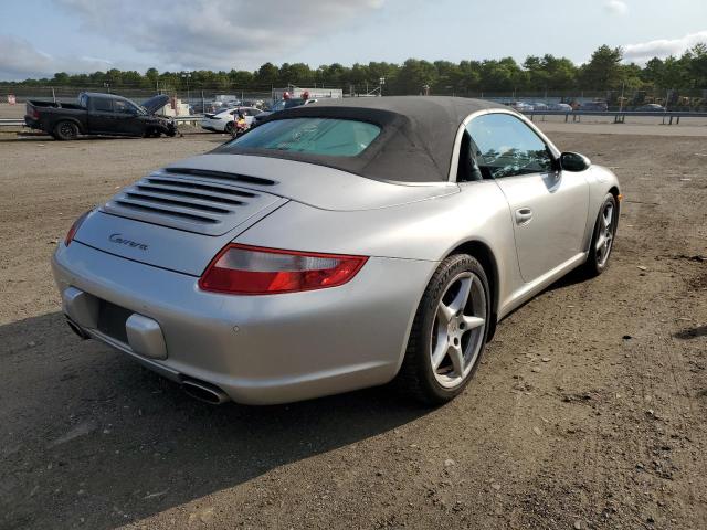 WP0CA29936S755969 - 2006 PORSCHE 911 SILVER photo 4