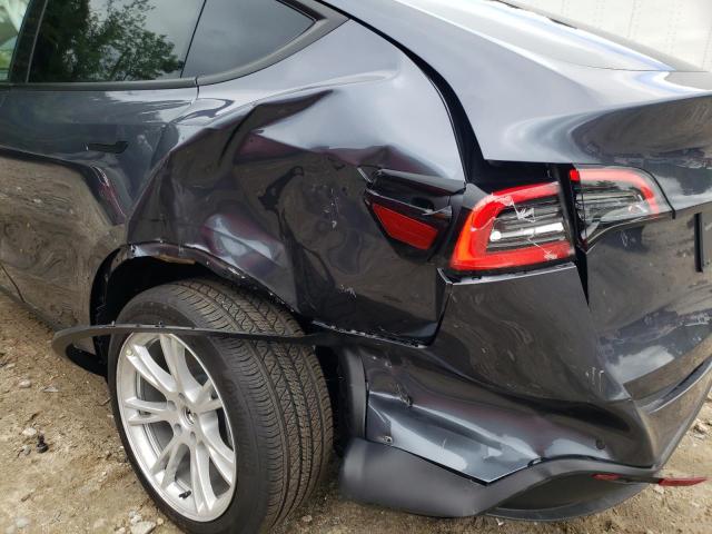 7SAYGDEE5NF451317 - 2022 TESLA MODEL Y Серый фото 9