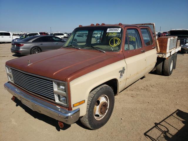 1GCHC33W7CS171591 - 1982 CHEVROLET 3500 TWO TONE photo 2