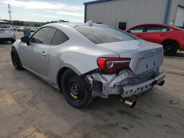 JF1ZNAA1XK8701743 - 2019 TOYOTA 86 SILVER photo 3