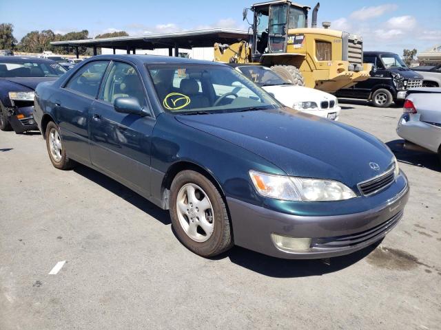 JT8BF22G3V0005051 - 1997 LEXUS ES 300 GREEN photo 1