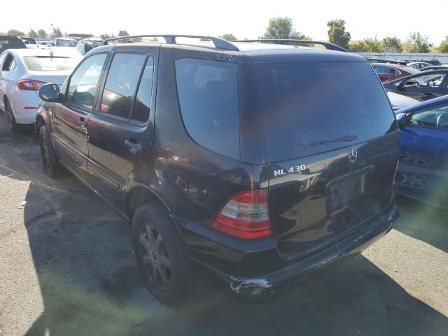 4JGAB72E8XA088540 - 1999 MERCEDES-BENZ ML 430 BLACK photo 3