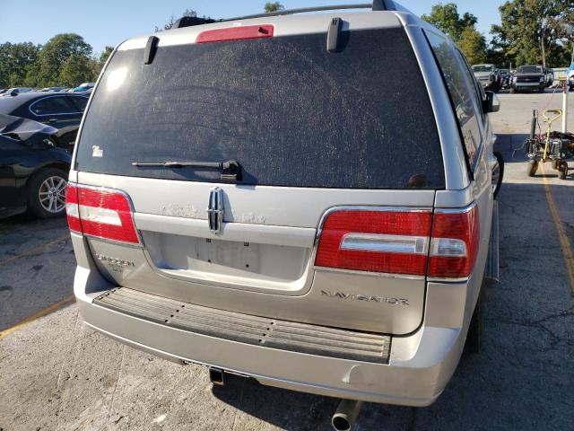 5LMFU28557LJ19464 - 2007 LINCOLN NAVIGATOR ვერცხლისფერი ფოტო 9