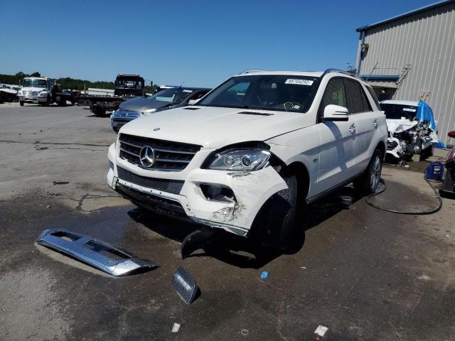 4JGDA5HB4CA007576 - 2012 MERCEDES-BENZ ML 350 4MA WHITE photo 2