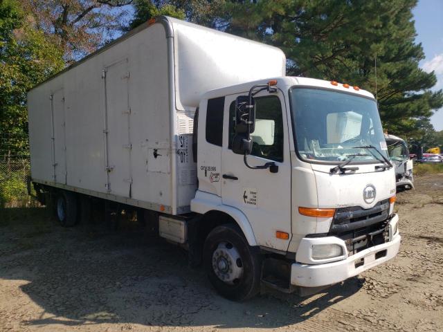 JNAD410HXBAR10062 - 2011 NISSAN DIESEL UD2600 WHITE photo 1