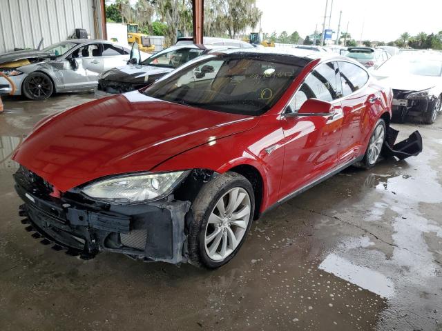 5YJSA1H1XFFP69074 - 2015 TESLA MODEL S 85 RED photo 2