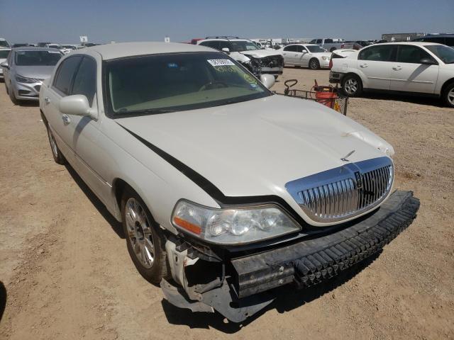 1LNHM82V07Y606047 - 2007 LINCOLN TOWN CAR S CREAM photo 1