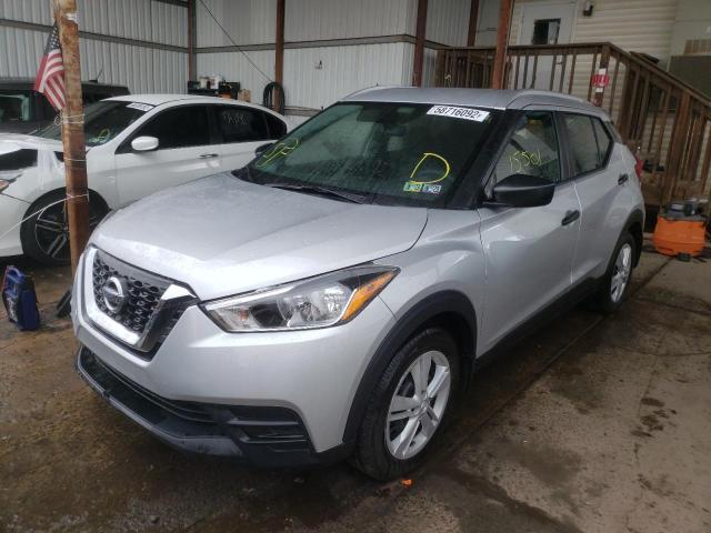 3N1CP5CU6KL511421 - 2019 NISSAN KICKS S SILVER photo 2