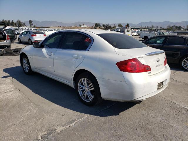 JN1CV6AR6FM524093 - 2015 INFINITI Q40 WHITE photo 3