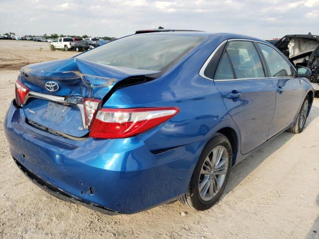 4T1BF1FK9HU800298 - 2017 TOYOTA CAMRY LE BLUE photo 4