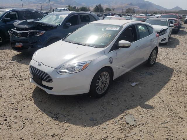 1FADP3R42EL161868 - 2014 FORD FOCUS BEV WHITE photo 2