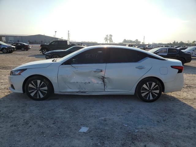 1N4BL4DV8KC120553 - 2019 NISSAN ALTIMA SV WHITE photo 9