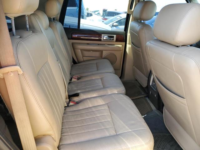 5LMFU27545LJ10141 - 2005 LINCOLN NAVIGATOR 黑色 照片 6