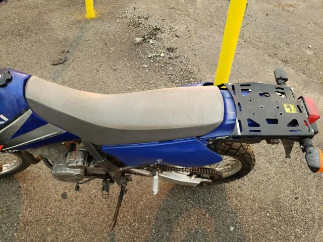 JS1SP46A422100762 - 2002 SUZUKI DR650 SE BLUE photo 6