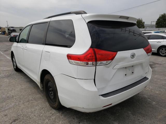 5TDKK3DC8ES481550 - 2014 TOYOTA SIENNA LE WHITE photo 3