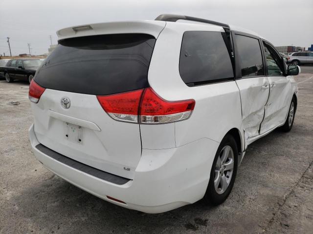 5TDKK3DC8ES481550 - 2014 TOYOTA SIENNA LE WHITE photo 4