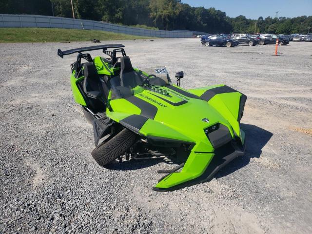 57XAAPFA5K8131222 - 2019 POLARIS SLINGSHOT GREEN photo 1