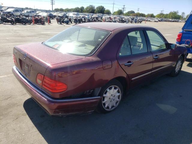 WDBJF65F9WA481306 - 1998 MERCEDES-BENZ E 320 BURGUNDY photo 3