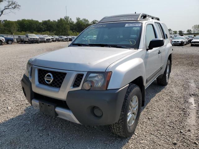 5N1AN0NW8EN803499 - 2014 NISSAN XTERRA X SILVER photo 2