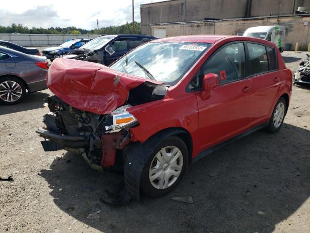 3N1BC1CP8BL359149 - 2011 NISSAN VERSA RED photo 2