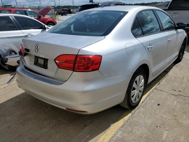 3VW2K7AJ5EM311069 - 2014 VOLKSWAGEN JETTA BASE ვერცხლისფერი ფოტო 4