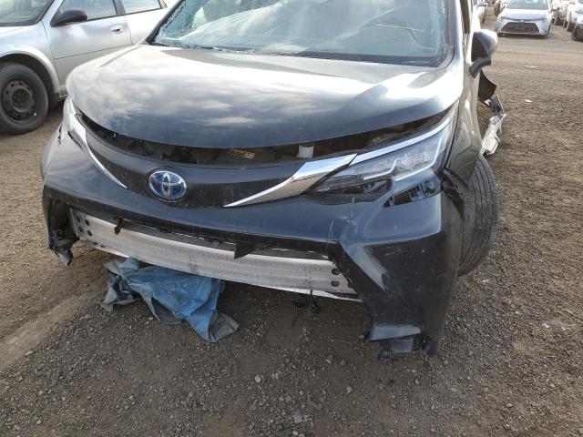 5TDKRKEC2NS090074 - 2022 TOYOTA SIENNA LE BLACK photo 9