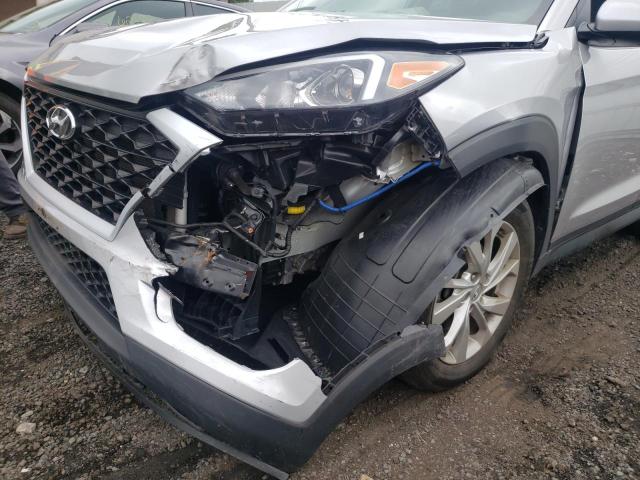 KM8J23A45LU080700 - 2020 HYUNDAI TUCSON SE SILVER photo 9