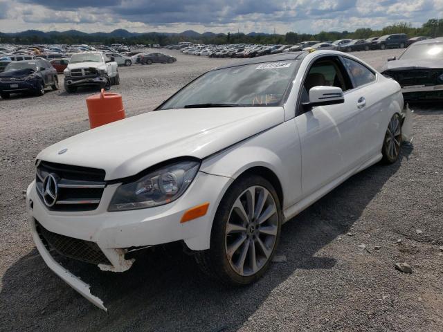 WDDGJ5HB9EG297319 - 2014 MERCEDES-BENZ C 350 WHITE photo 2