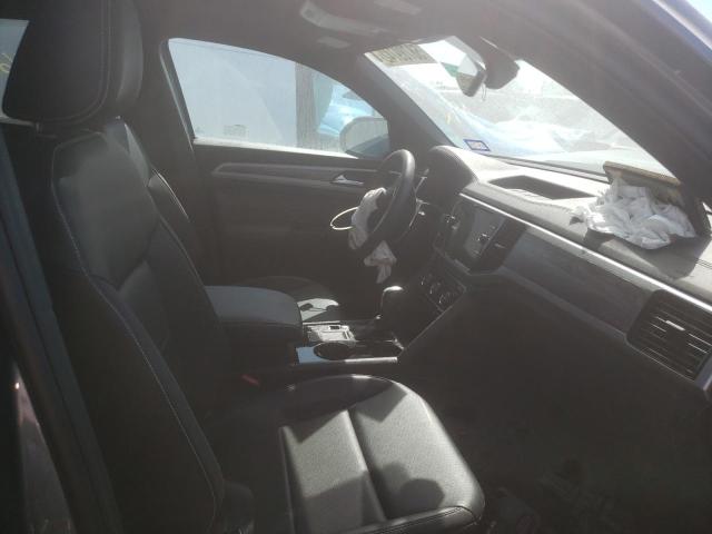 1V2JE2CA6NC202853 - 2022 VOLKSWAGEN ATLAS CROS Серый фото 5