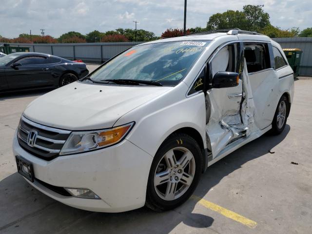 5FNRL5H95DB066887 - 2013 HONDA ODYSSEY TO WHITE photo 2